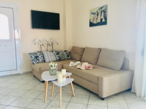 Villa Tasoula Suite by the sea